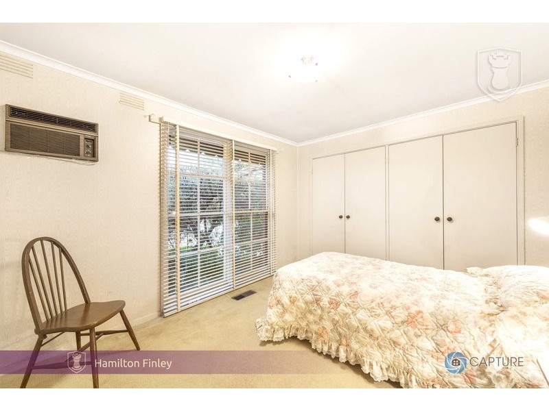 2/22 Middleborough Road, Burwood East VIC 3151