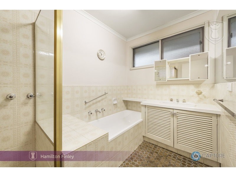 2/22 Middleborough Road, Burwood East VIC 3151