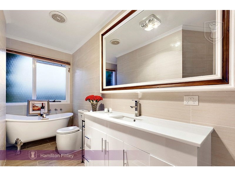 1 Catherine Avenue, Doncaster East VIC 3109