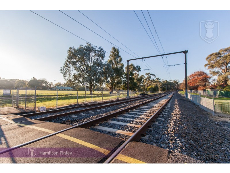 56 Surrey East Road, Croydon VIC 3136