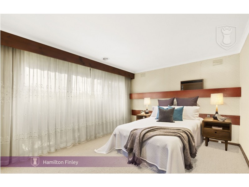 13 Clancys Lane, Doncaster VIC 3108