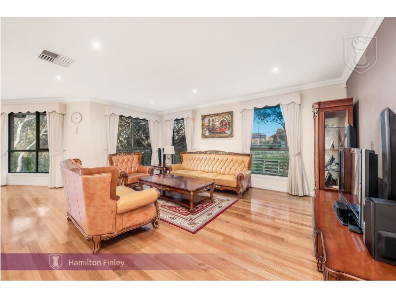 5 Nartanda Court, Doncaster East VIC 3109