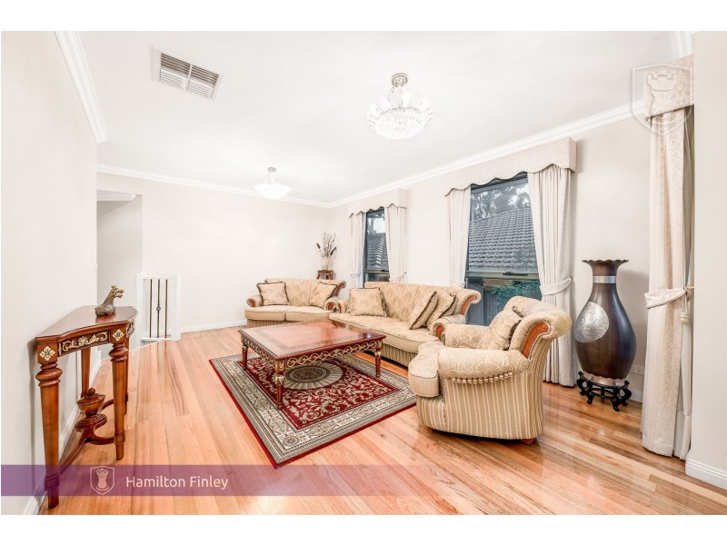 5 Nartanda Court, Doncaster East VIC 3109