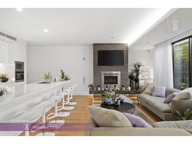 3 Morello Circle, Doncaster East VIC 3109