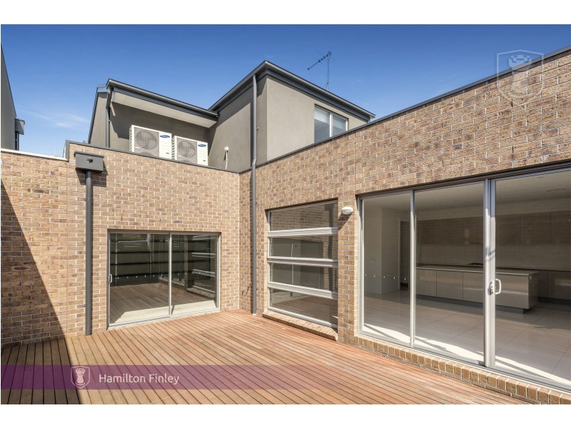 4 Charlottes Way, Forest Hill VIC 3131