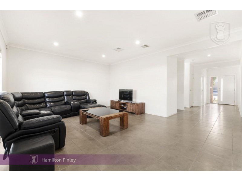 56 Highlander Drive, Craigieburn VIC 3064