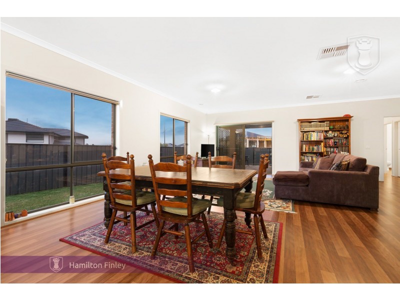 12 Ultimo Road, Craigieburn VIC 3064