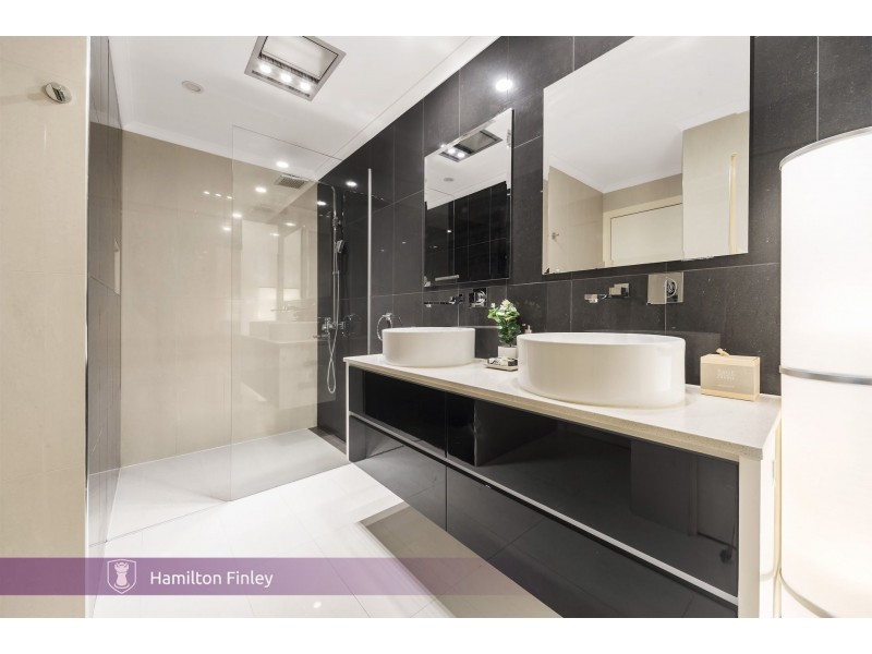 16 William Street, Clifton Hill VIC 3068