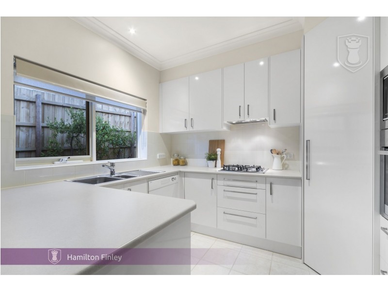 2/691 Riversdale Road, Camberwell VIC 3124