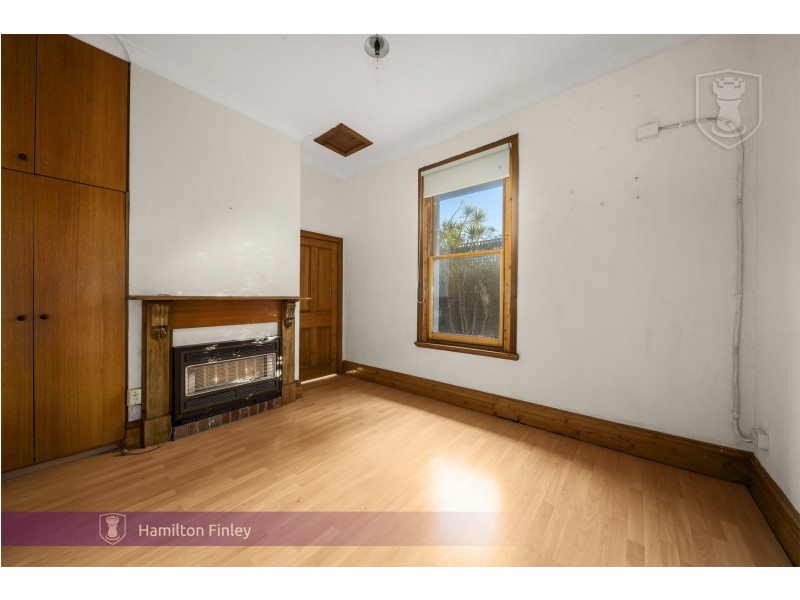 13 South Road, Brighton VIC 3186