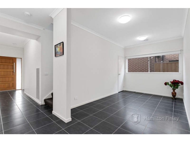 17 Newport Avenue, Williams Landing VIC 3027