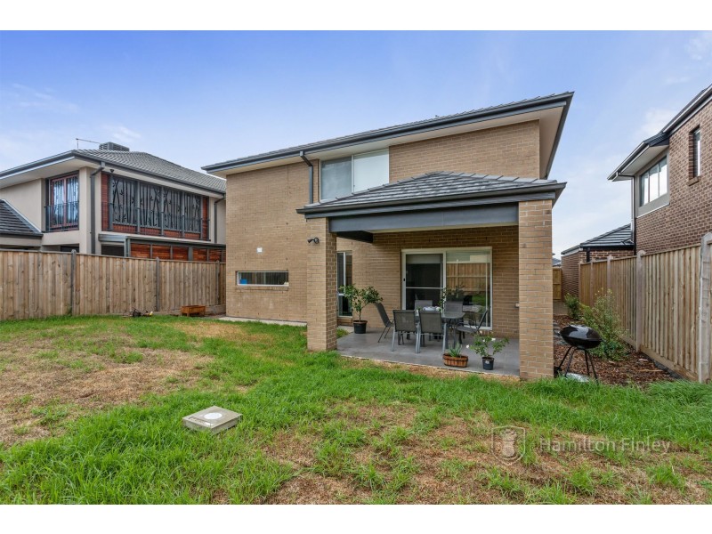 17 Newport Avenue, Williams Landing VIC 3027