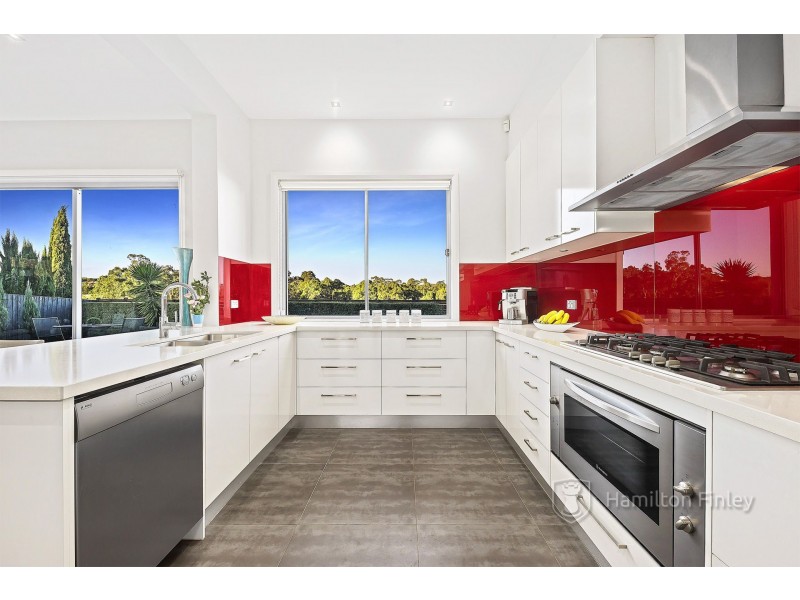 20 Royal Oak Court, Mulgrave VIC 3170