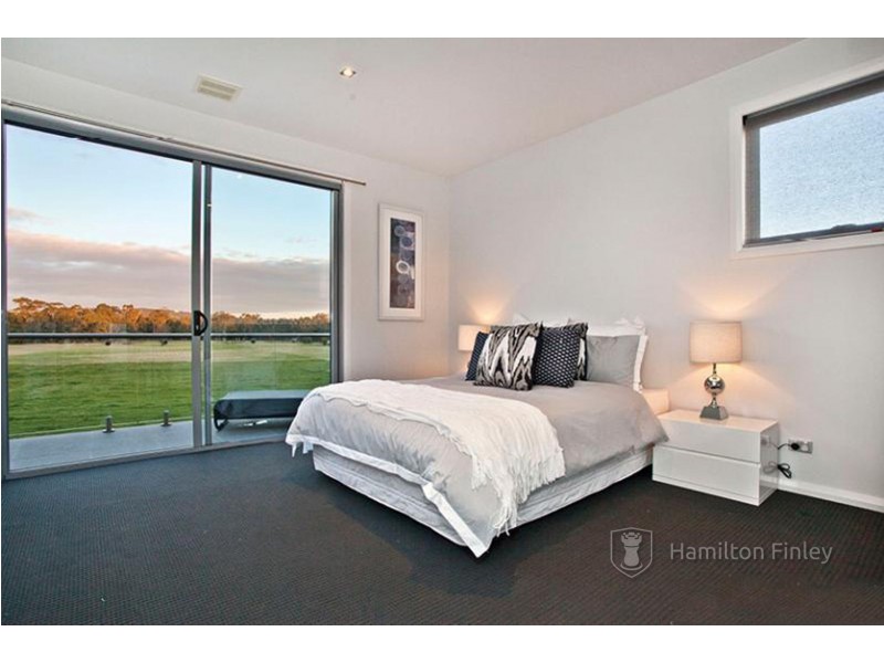 20 Royal Oak Court, Mulgrave VIC 3170