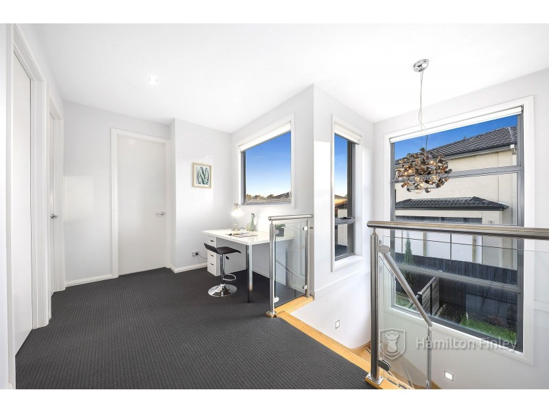 20 Royal Oak Court, Mulgrave VIC 3170