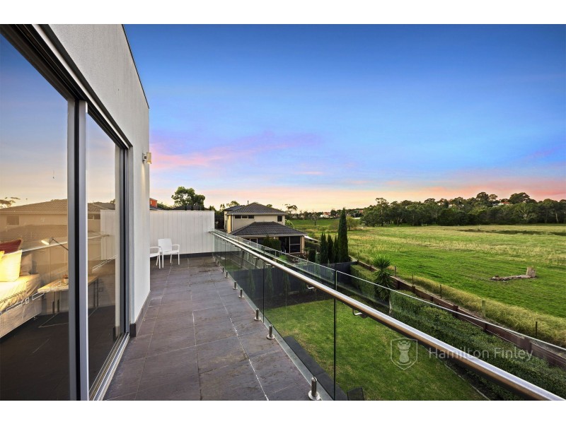 20 Royal Oak Court, Mulgrave VIC 3170