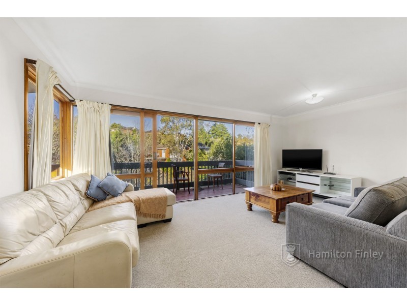 45 Long Valley Way, Doncaster East VIC 3109