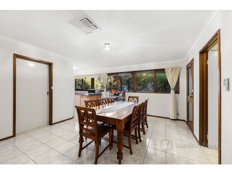 45 Long Valley Way, Doncaster East VIC 3109