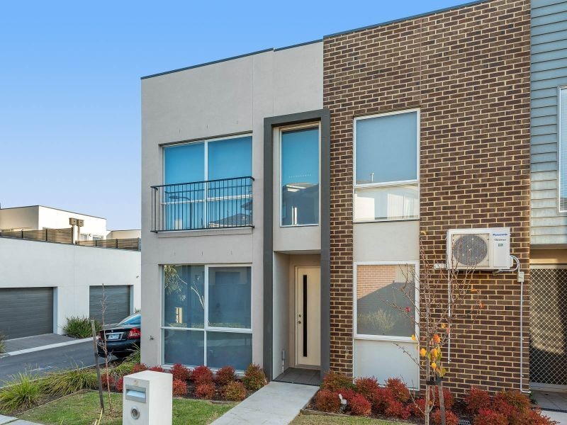 2 Toombal Place, Craigieburn VIC 3064