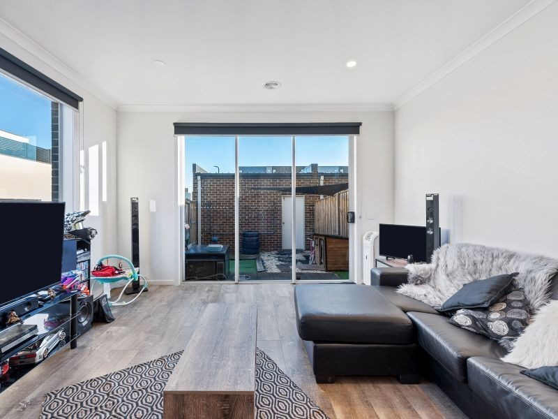 2 Toombal Place, Craigieburn VIC 3064