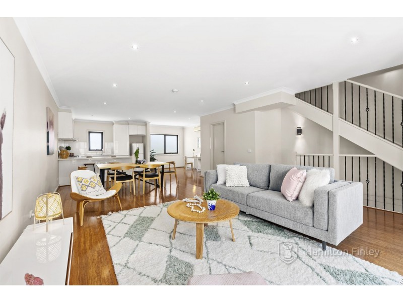 12/19 Hughes Street, Burwood VIC 3125