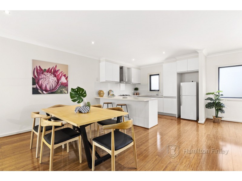 12/19 Hughes Street, Burwood VIC 3125