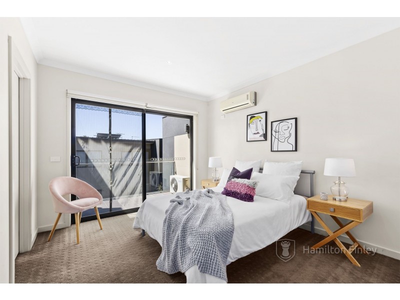 12/19 Hughes Street, Burwood VIC 3125