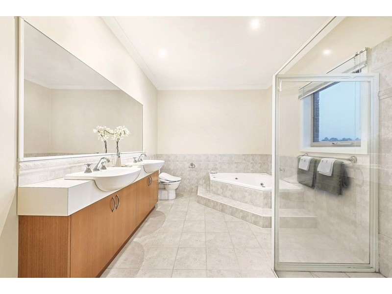 66 Templestowe Road, Bulleen VIC 3105