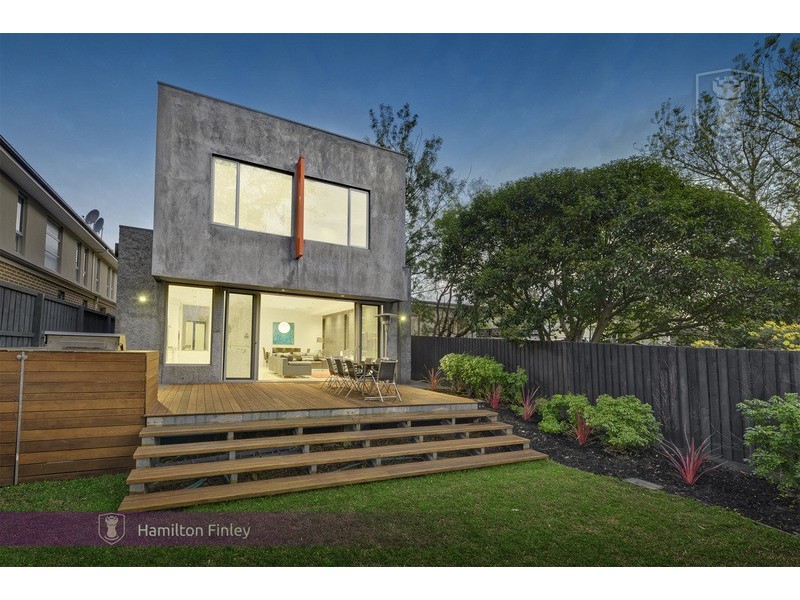 51 Woodhouse Grove, Box Hill North VIC 3129