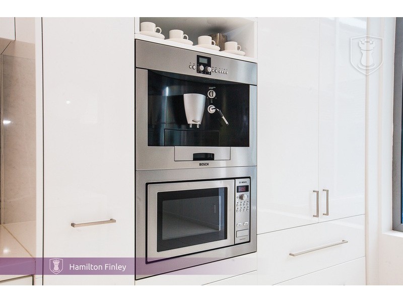 51 Woodhouse Grove, Box Hill North VIC 3129