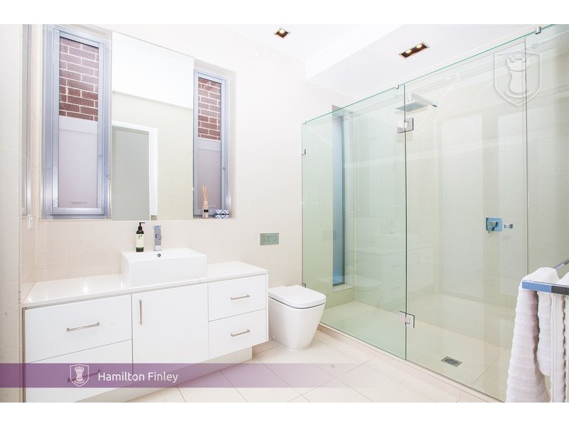 51 Woodhouse Grove, Box Hill North VIC 3129