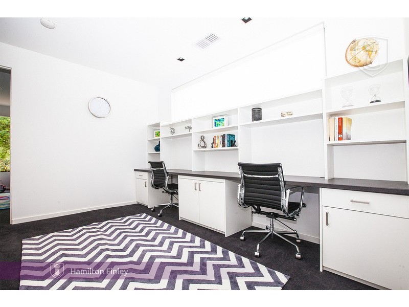 51 Woodhouse Grove, Box Hill North VIC 3129