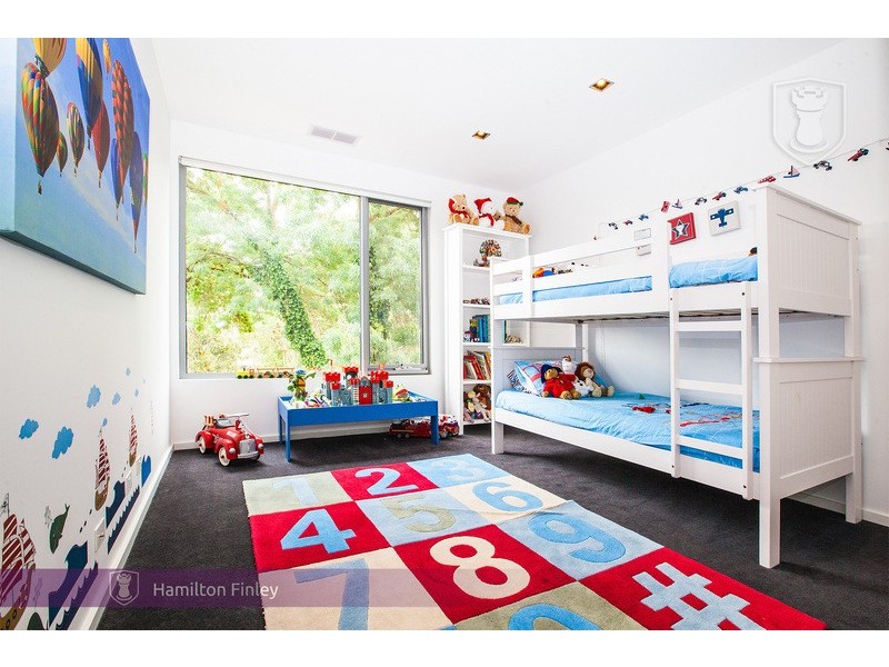 51 Woodhouse Grove, Box Hill North VIC 3129