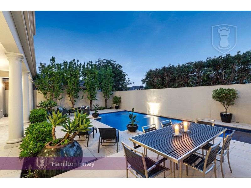 39 Anderson St, Malvern East VIC 3145