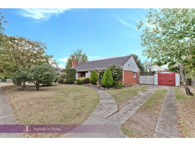 3 Anne Road, Knoxfield VIC 3180