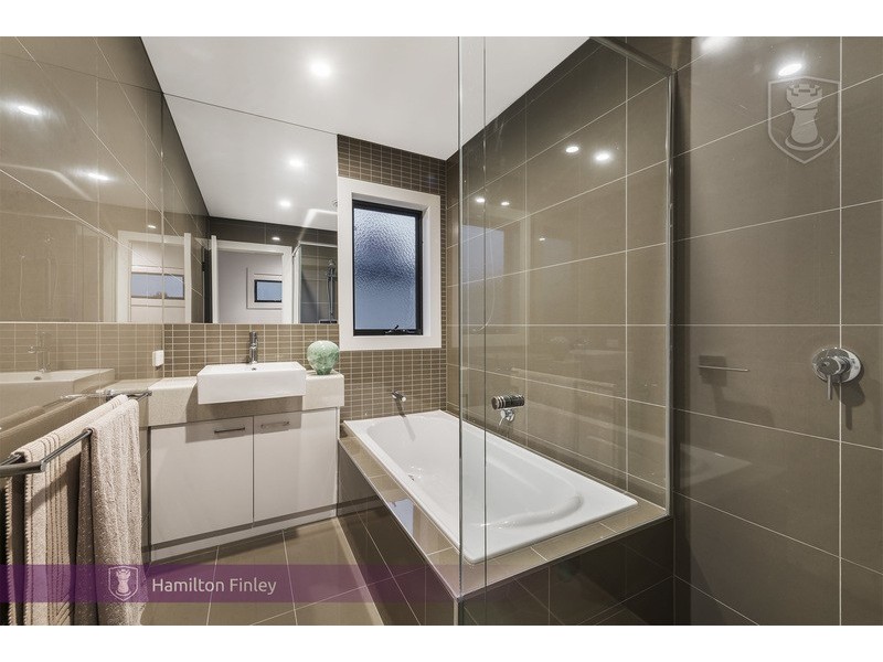 1/22 Carcoola Road, Ringwood East VIC 3135