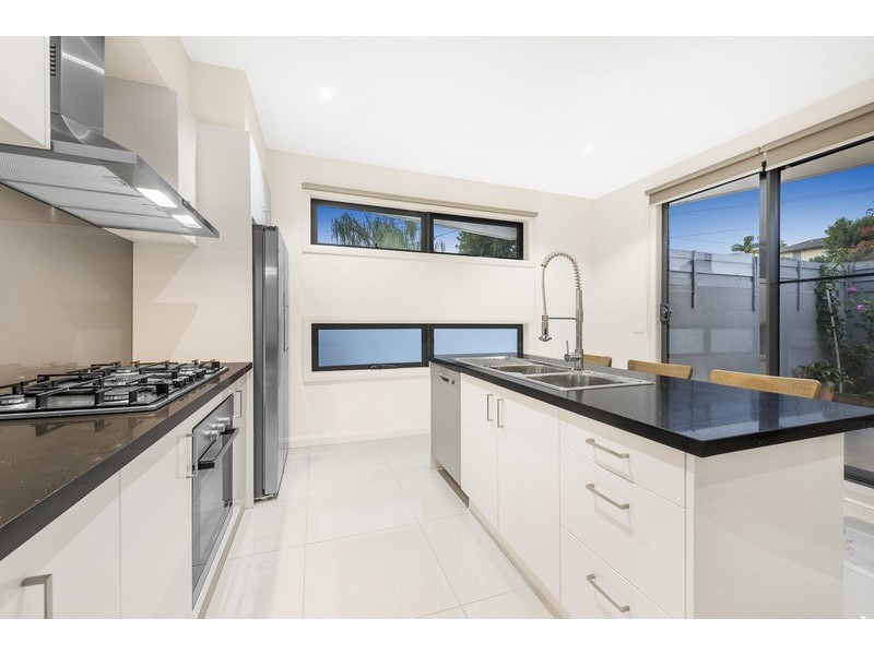 1/69 Tram Road, Doncaster VIC 3108