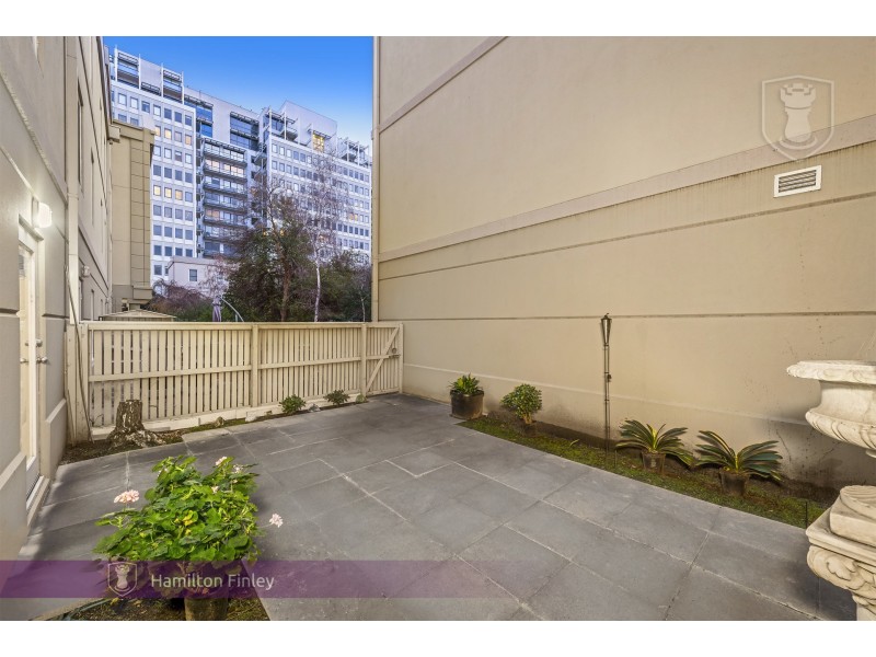Unit 2/110 Dodds Steet, Southbank VIC 3006