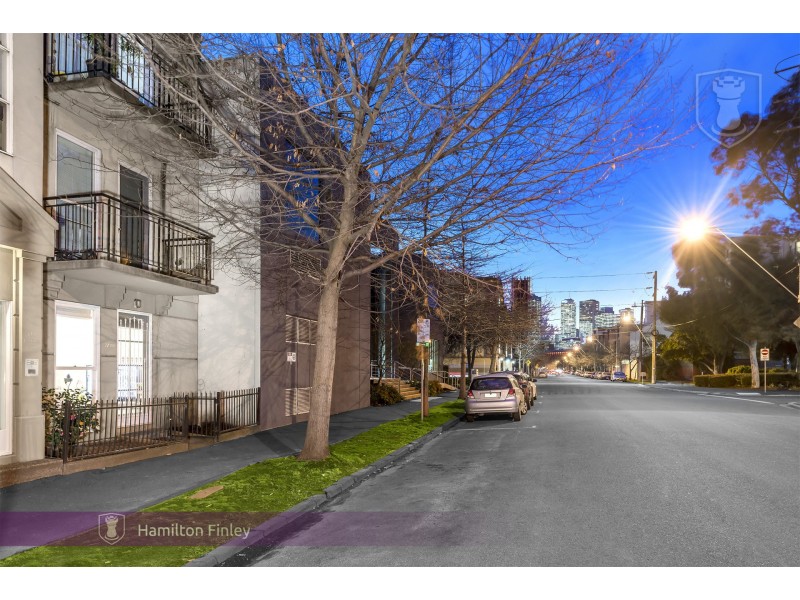 Unit 2/110 Dodds Steet, Southbank VIC 3006