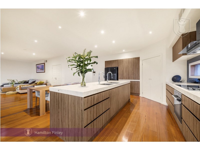 7 Golden Wattle Ridge, Donvale VIC 3111