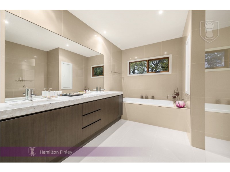 7 Golden Wattle Ridge, Donvale VIC 3111