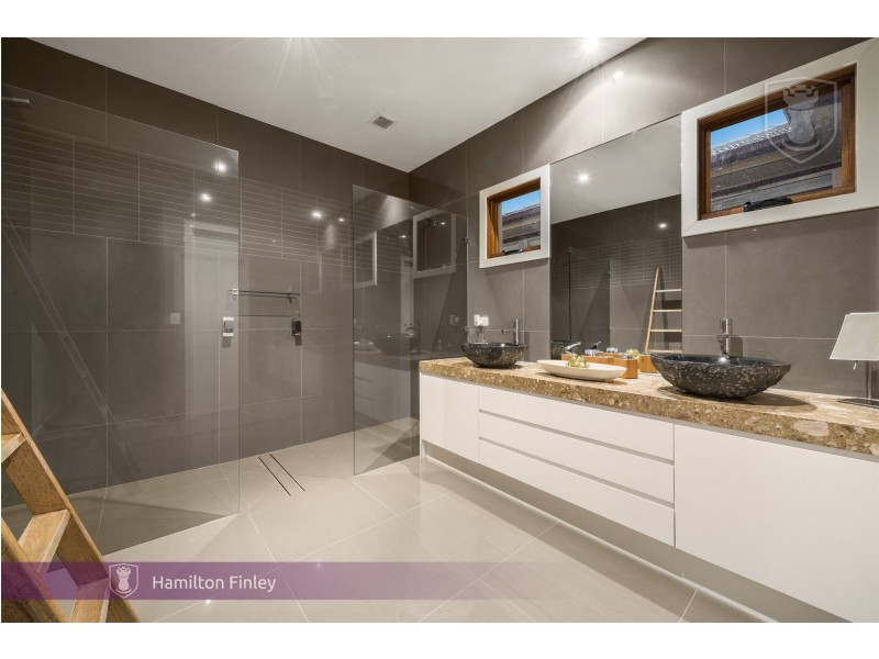 7 Golden Wattle Ridge, Donvale VIC 3111