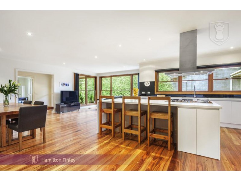 20 Gilmore Road, Doncaster VIC 3108