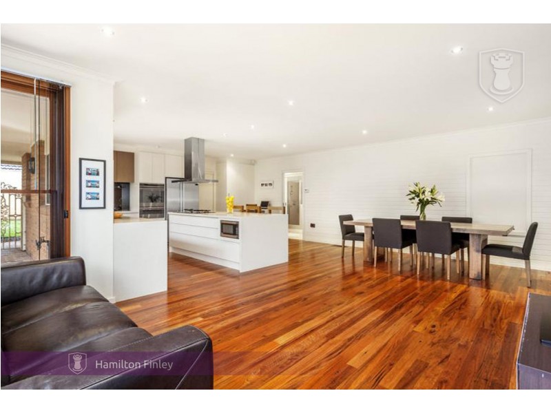 20 Gilmore Road, Doncaster VIC 3108