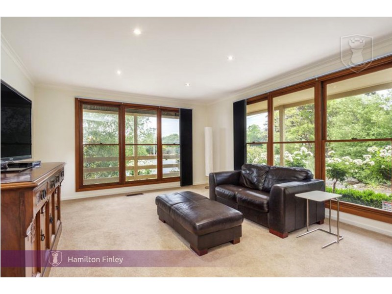 20 Gilmore Road, Doncaster VIC 3108