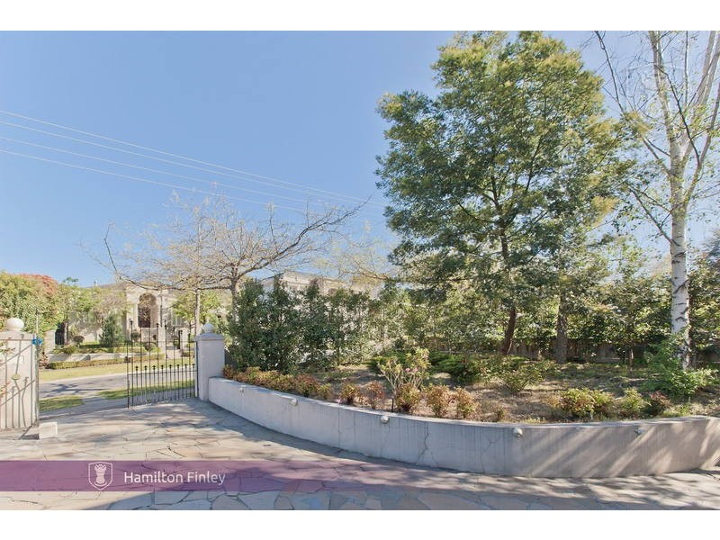 33 Chelmsford Street, Balwyn North VIC 3104