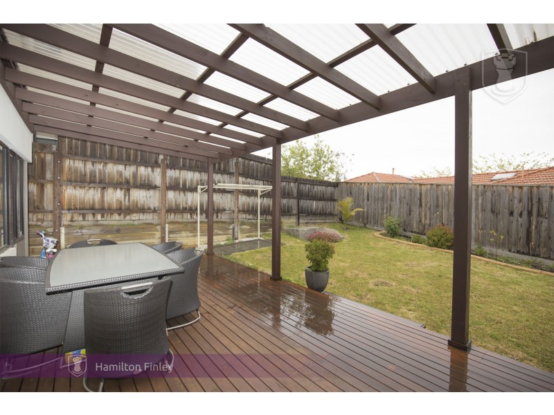 9 Muyan Circuit, Burwood VIC 3125
