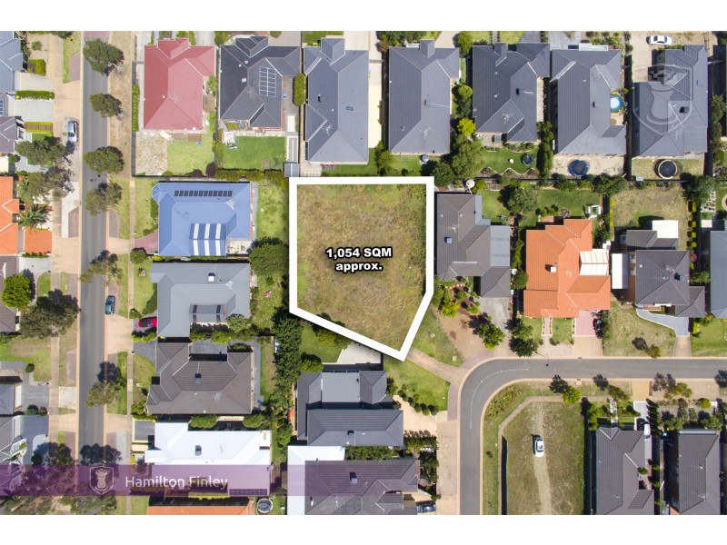 32 Banjo Paterson Circle, Point Cook VIC 3030