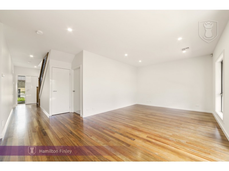 9 Peace Street, Box Hill South VIC 3128