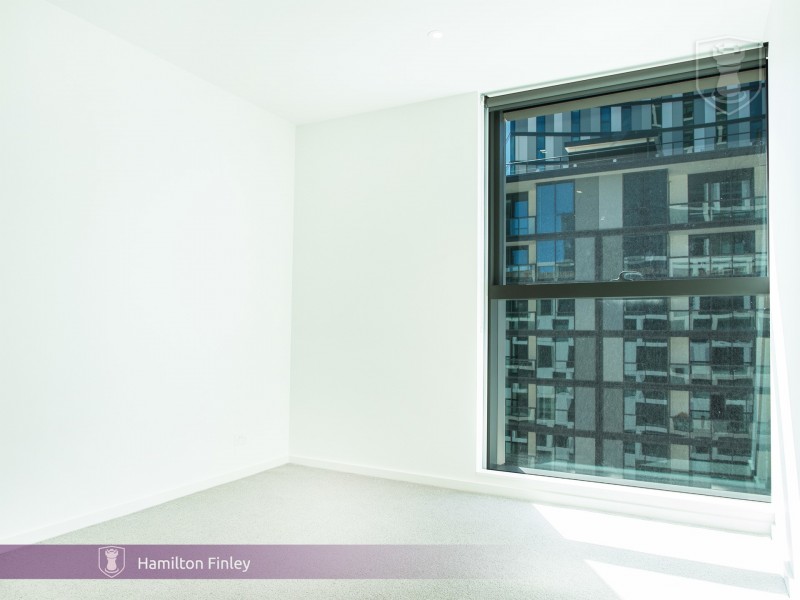 704E/888 Collins Street, Docklands VIC 3008